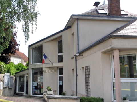 Élagueur Breux-Jouy