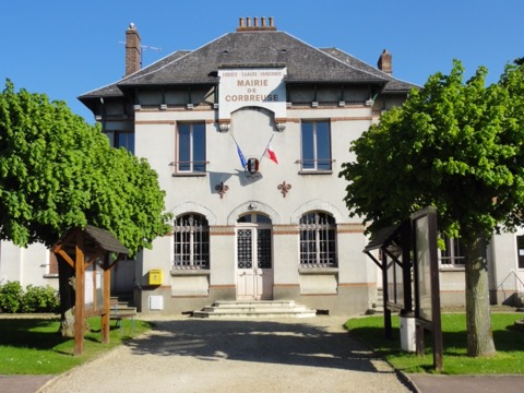 Élagueur Corbreuse